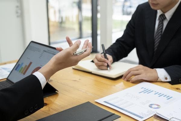 破产案件折算：企业债务重组与资产价值评估的法律实践