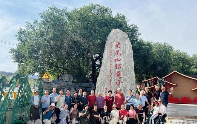 新大众文艺的兴起，探索诗书画创作的新境界