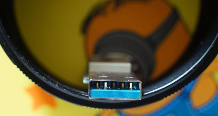 U盘USB接口坏了怎么办？15个实用解决方案帮你轻松应对