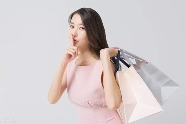 挡在年轻人面前的三大压力，不结婚不生孩子是对的，是对自己负责