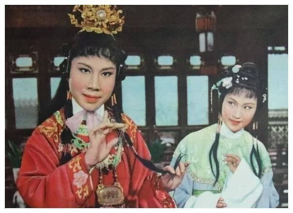 红楼遗梦：宝黛缘何难相守