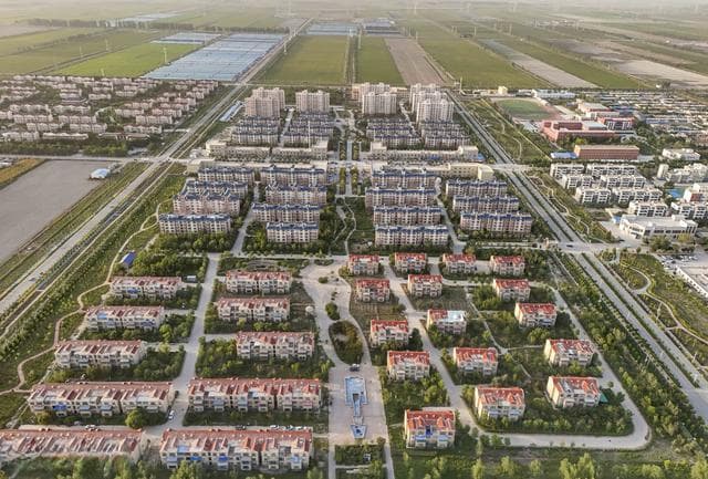 走进新疆生产建设兵团：城乡面貌日益新