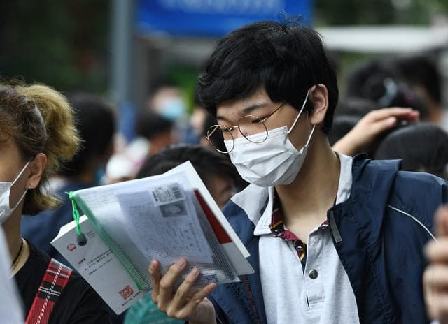 全球文科关闭：文科生和家长非常焦虑，到底如何做，才能彻底胜出