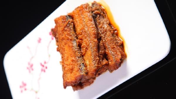 它是鱼腥味的克星，炖鱼时只需加1勺，保证无腥味，味道更鲜美