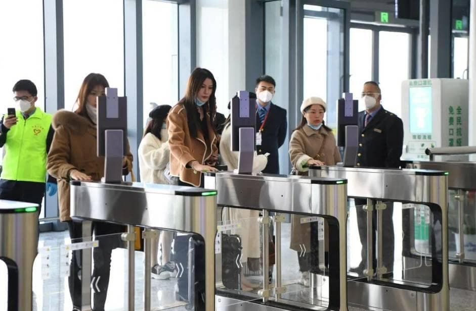 乘坐高铁火车后忘记取车票？12306查询报销凭证领取记录的方法！