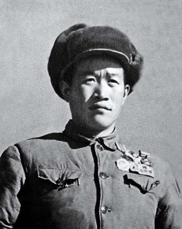抗美援朝战争中获得朝鲜英雄荣誉称号的12位志愿军将士