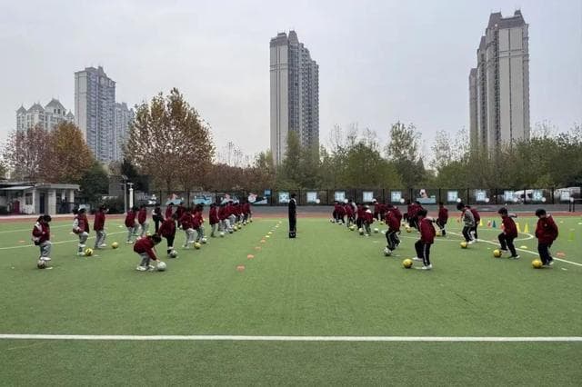 西安市浐灞十六小：体育与多学科碰撞，一场别开生面的体育跨学科融合展示课
