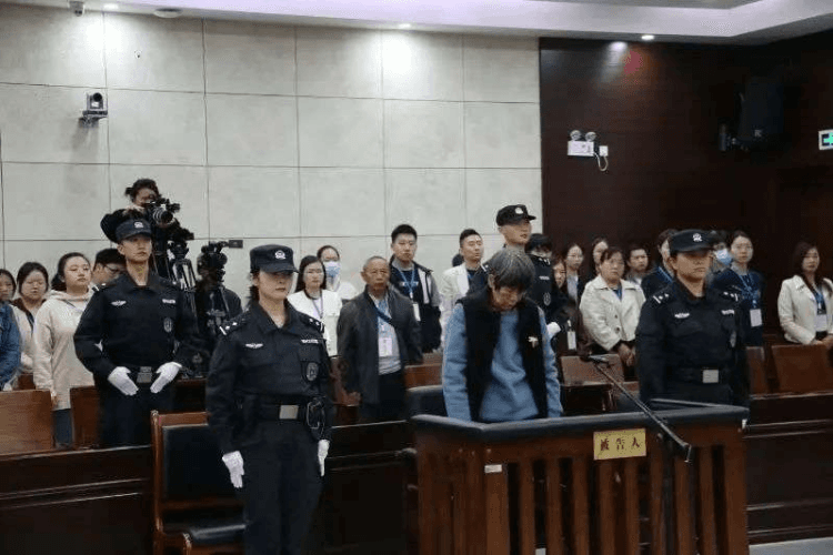 律师解读“余华英多次受审”四大疑问：为何审六次？还能上诉吗？何时执行死刑？