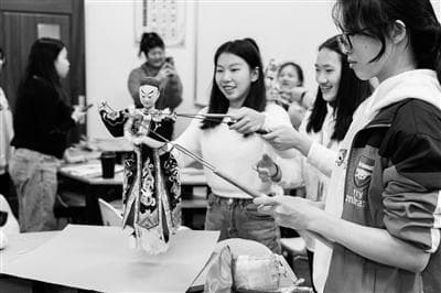 探寻“一站式”学生社区治理新路径