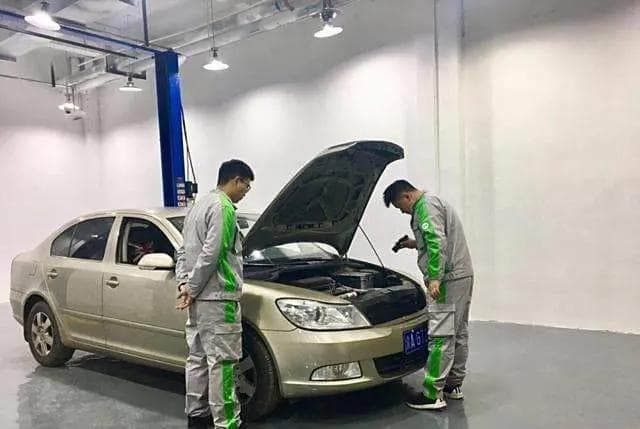 两厢车和三厢车的差距有多大？跑了一趟高速才明白，但愿你没选错