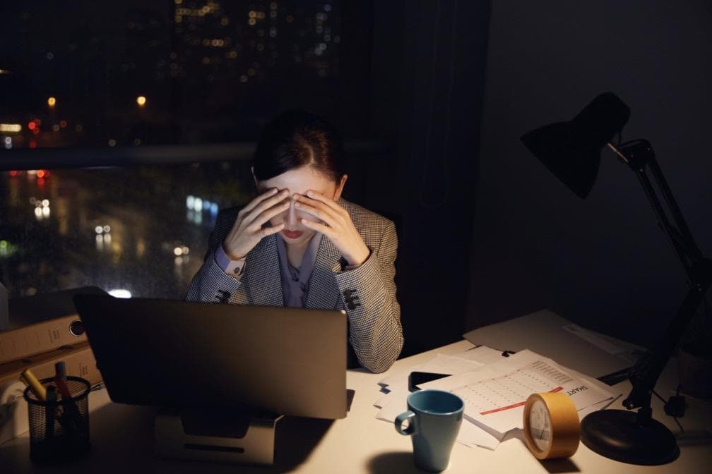 这种运动可缓解熬夜引发的炎症，每天仅需20分钟，效果立竿见影！