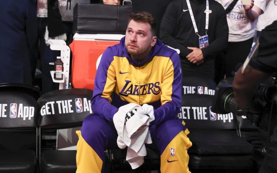 NBA常规赛：东契奇重回达拉斯狂轰45+8+6 湖人胜独行侠锁定季后赛