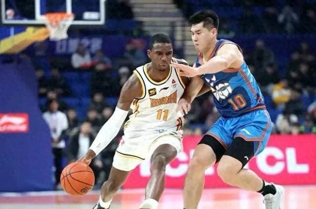 CBA外援四级梯队解析：谁成球队顶梁柱？