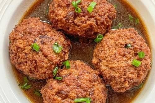 红烧狮子头、松鼠鳜鱼、盐水鸭：江苏菜的三绝
