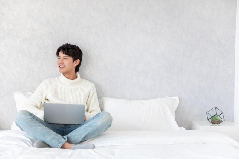 卧室里能养什么花？打造绿色健康睡眠空间