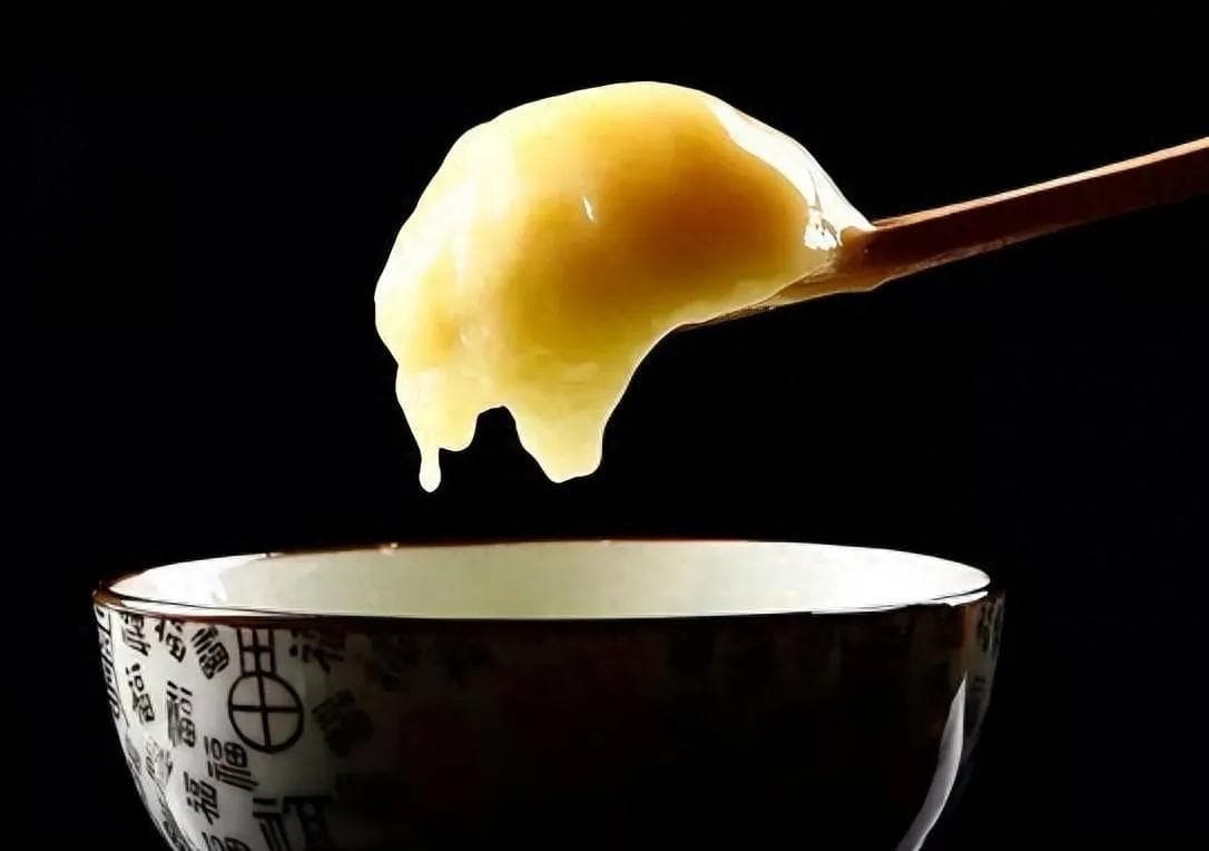 蜂王浆的作用和功效全方位解读