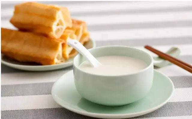 如何才能培养早餐食欲，让自己吃得健康呢？