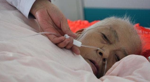 梦见老人生病：多角度解析这一常见梦境