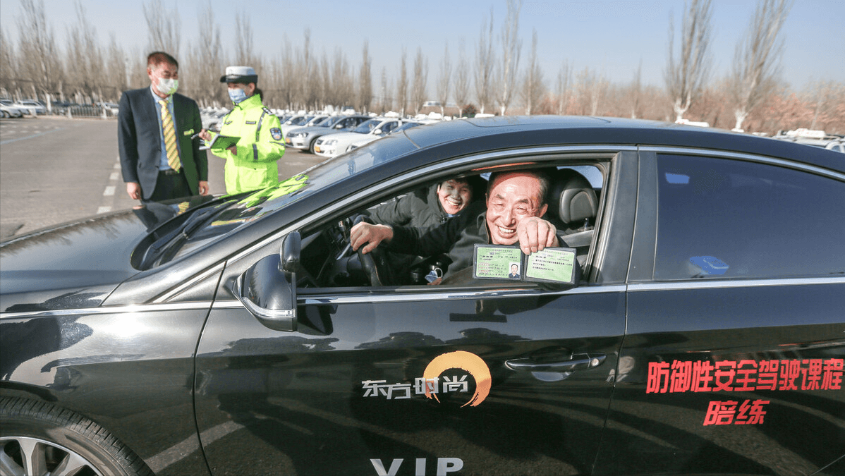 电动三轮车驾驶证怎么考及电动三轮车驾照最新规定