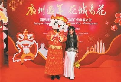 来自17国18城的国际友人来穗闹元宵 体验花城广州幸福之旅