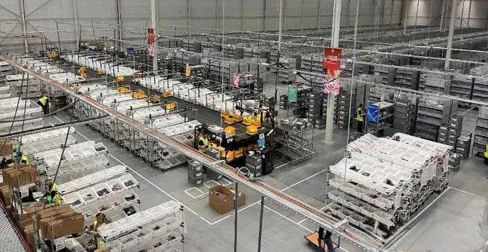 2024年中国快递业迎新突破：业务量破1500亿件，阿里京东物流互通
