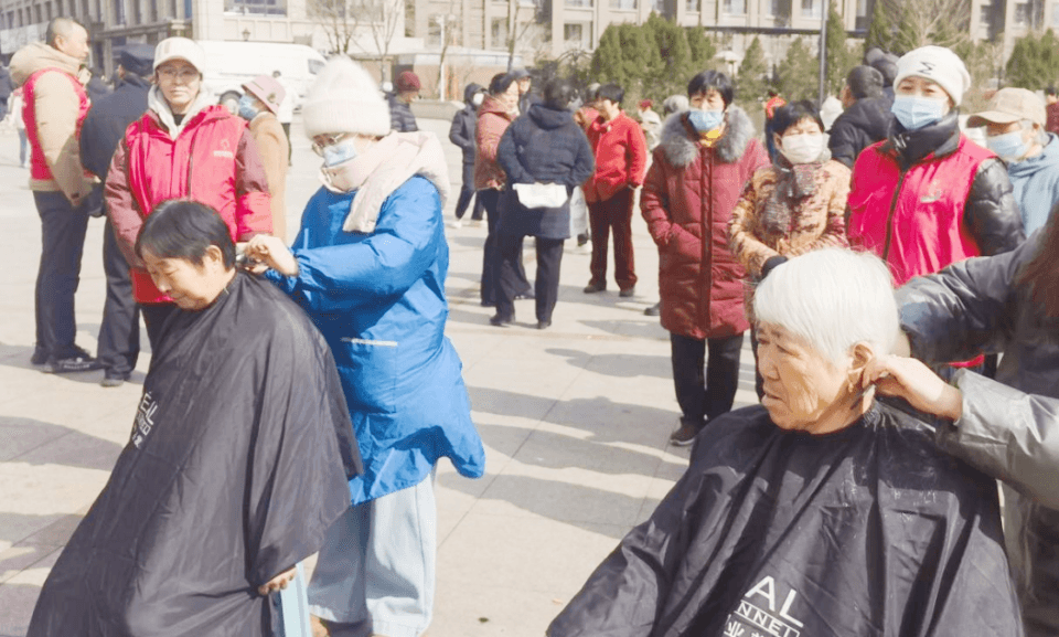 弘扬雷锋精神，绽放文明之花