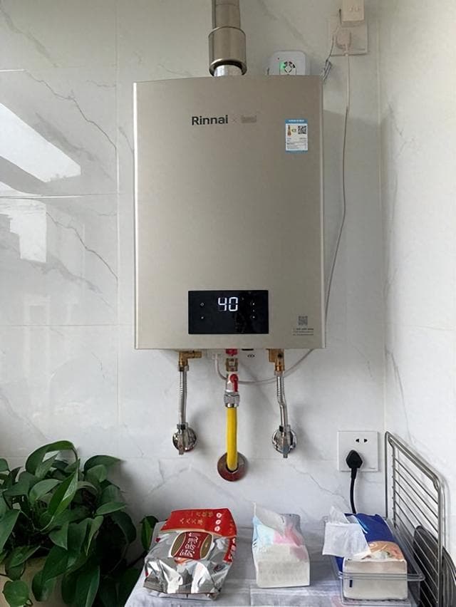 零冷水燃气热水器和普通燃气热水器，哪个更适合家用？