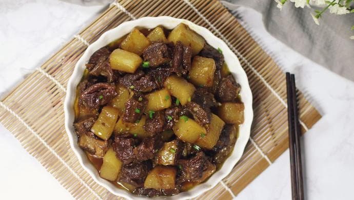 牛肉炖萝卜完整教程：12步图解+具体用量