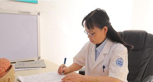上海虹桥医院精神科：青少年抑郁比例上升原因及预防措施