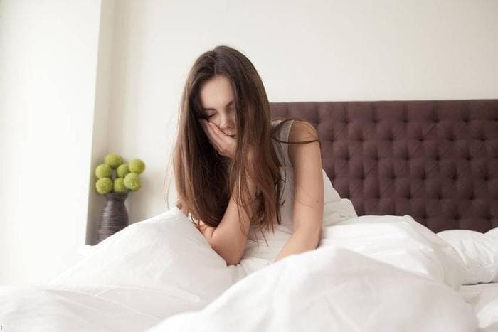 侧睡、趴睡、平躺，哪种对睡眠好？一文教你如何选择合适的睡姿！