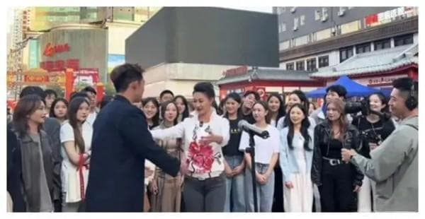 李梓萌：舞台上的舞者，生活中的斜杠青年