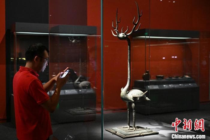 青铜时代曾楚艺术展在国家博物馆开幕 曾侯乙墓珍贵文物现身