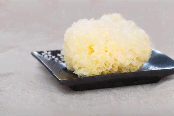 圣耳与银耳的区别、功效及选购要点：揭秘两者差异与共通之处