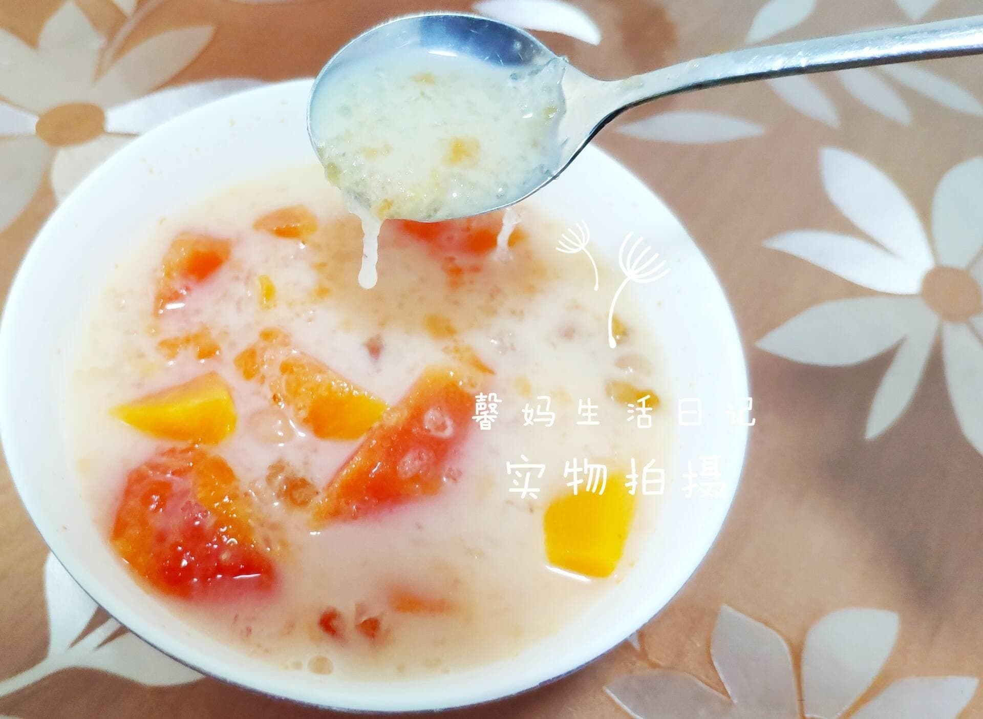 雪燕桃胶皂角米羹制作教程：秋季滋阴润肺的美容甜品