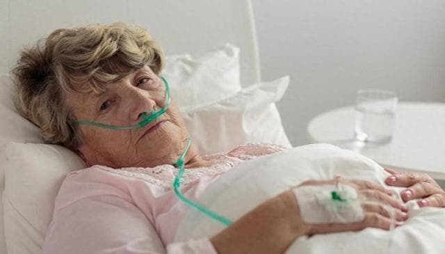 人临死前，身体会发生什么变化？出现5种情况，可能是临终信号