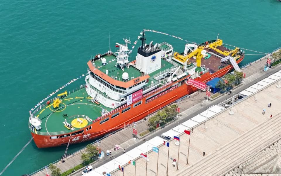 中国为什么要研发建造重型破冰船？