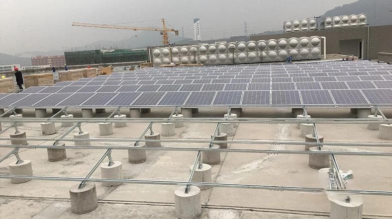 提高大型地面光伏电站发电量的实用攻略