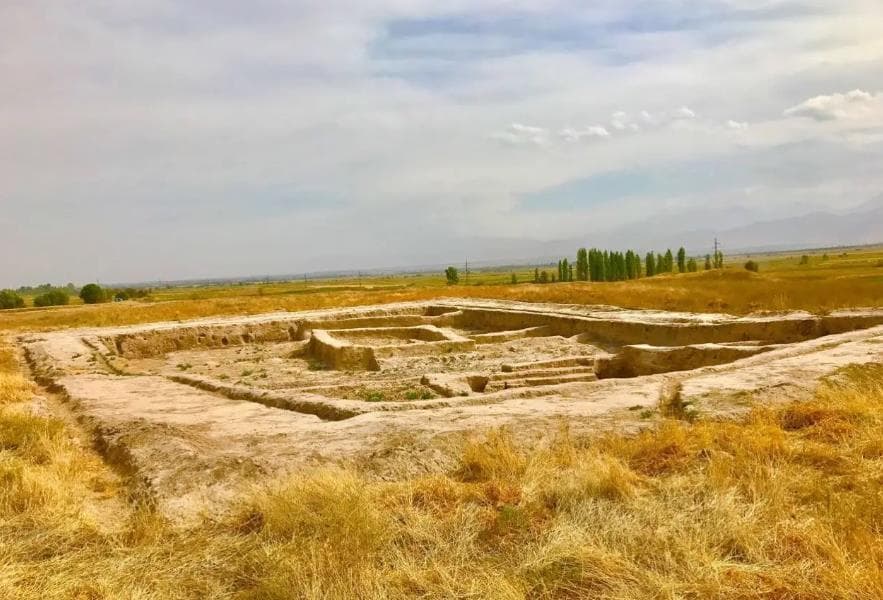 李白出生地碎叶城，在吉尔吉斯斯坦托克玛克，当地人会引以为傲吗