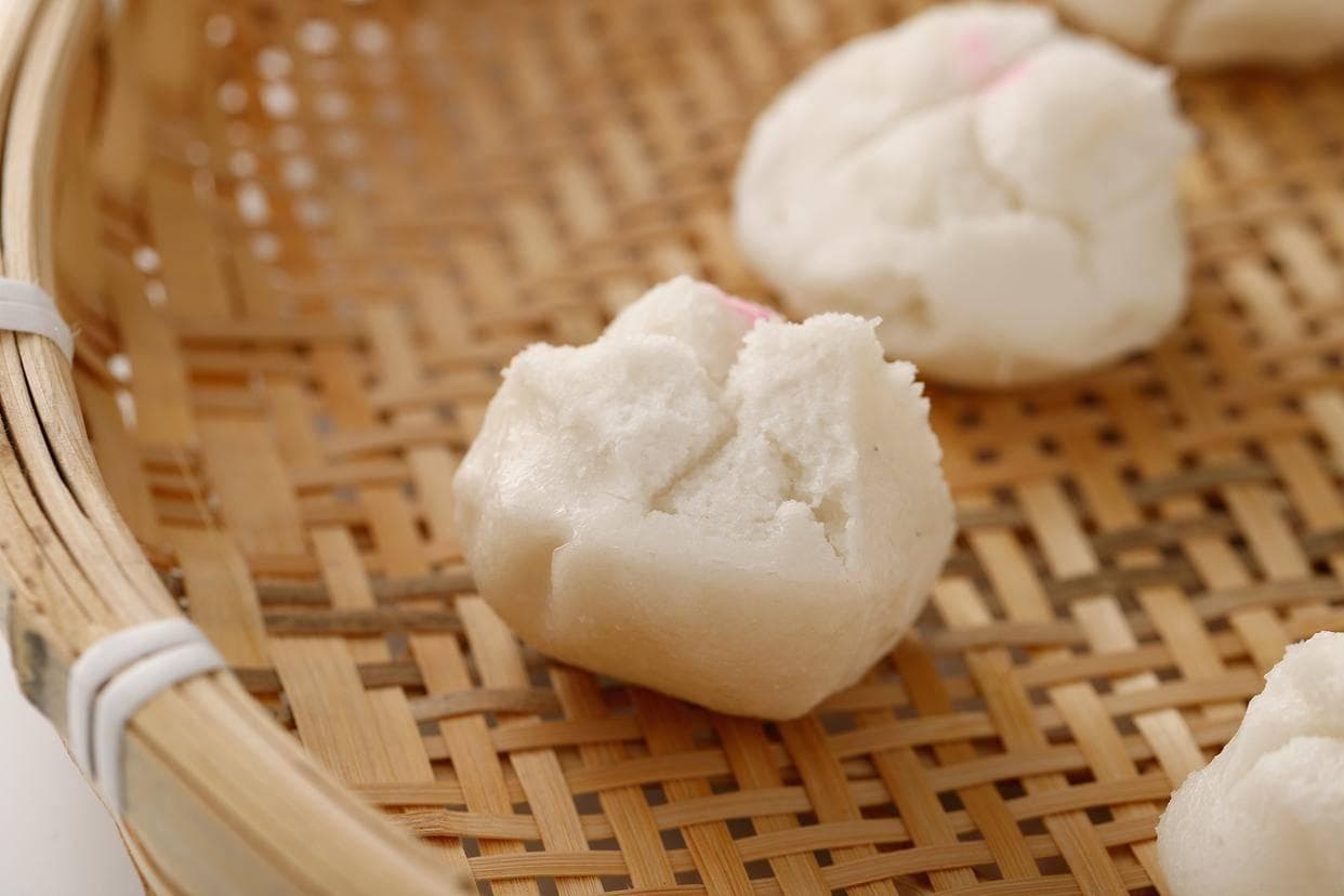 蒸馒头总是塌陷回缩？告诉你问题出在哪，馒头香软蓬松不会中雷