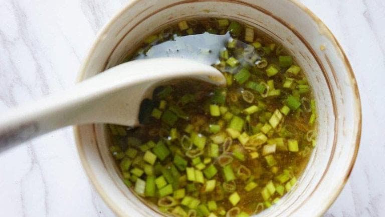 葱油的功效与作用、禁忌和食用方法