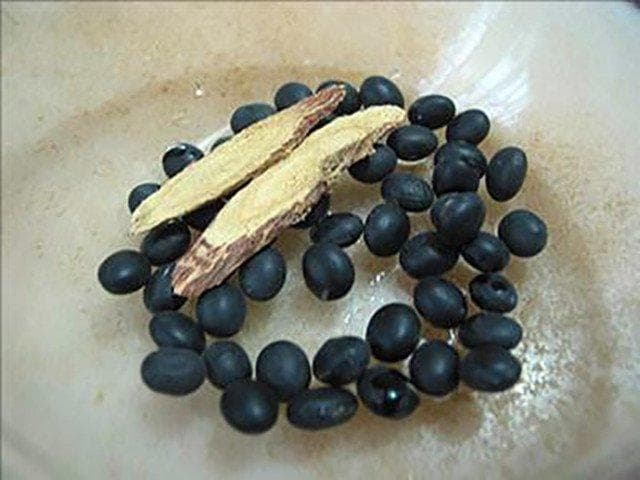 甘草黑豆汤：传统解毒良方，现代养生新选择