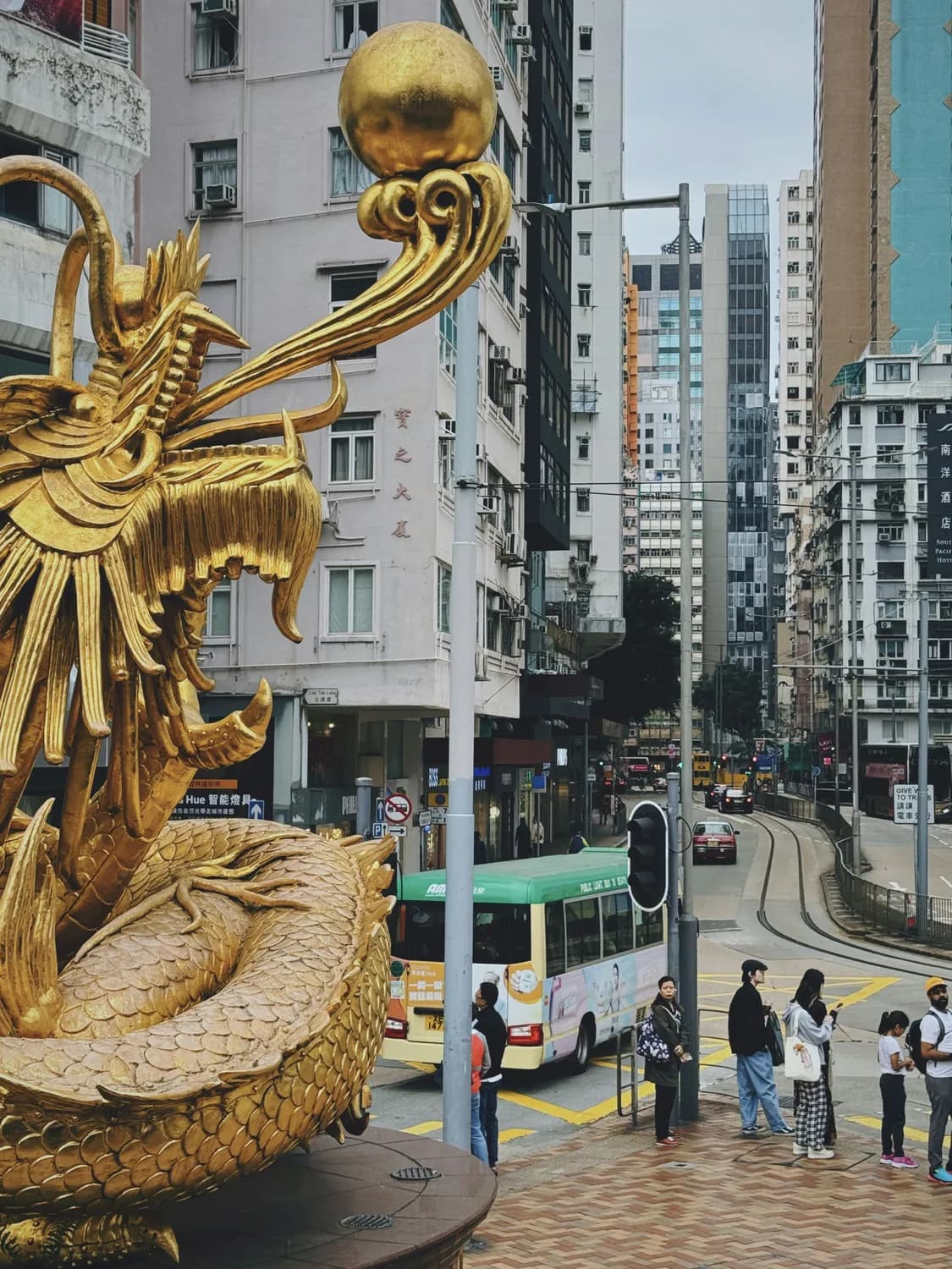 人民币兑港币汇率波动：原因、影响与应对策略