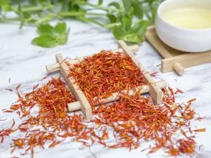 疱疹病毒感染能不能抹茶油和红花油