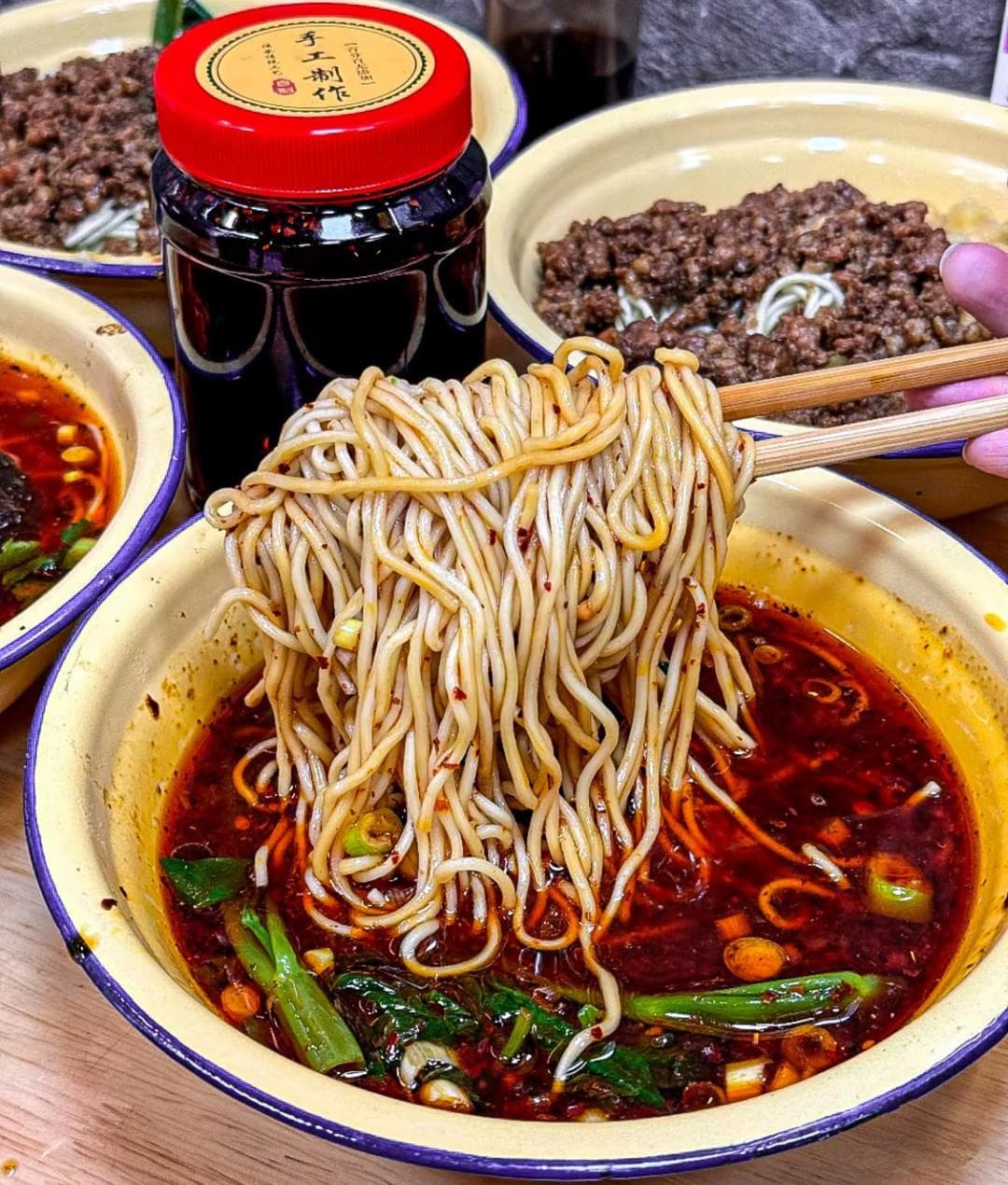 教你在家制作重庆豌豆杂酱面