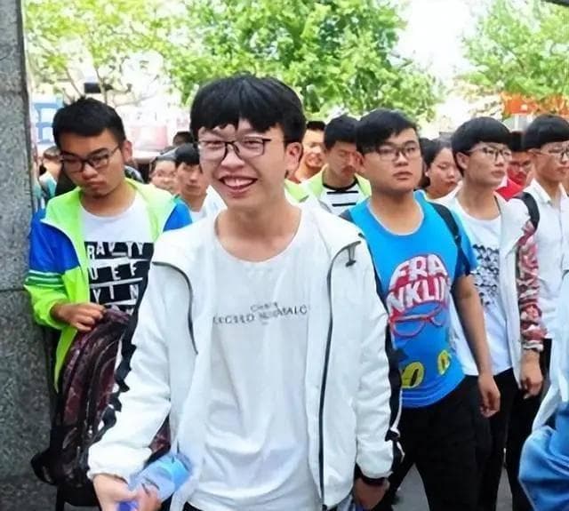 为什么高中时建立的友谊特别牢固？