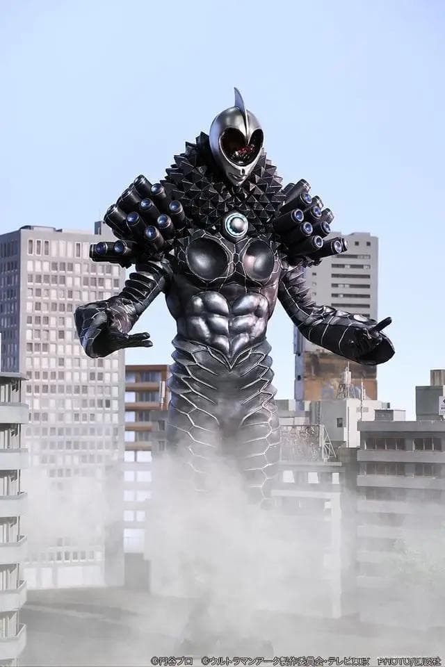 亚刻奥特曼大结局揭秘：暗黑战士苏仪德为何成为真最终BOSS？