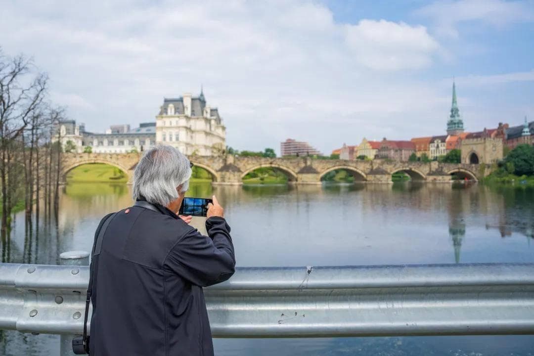 国际摄影大师“花式”点赞！“松山湖的美，非常壮观”