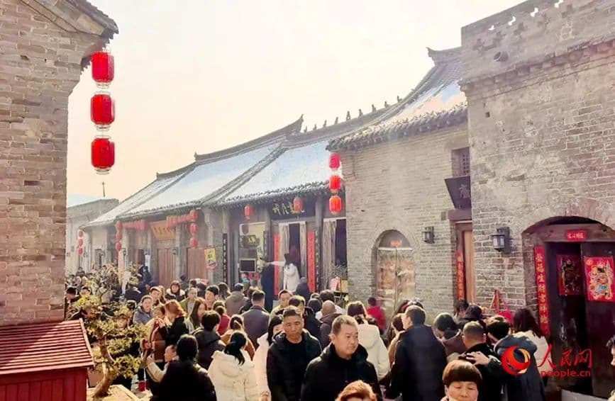 神垕古镇成外地游客“打卡热地”