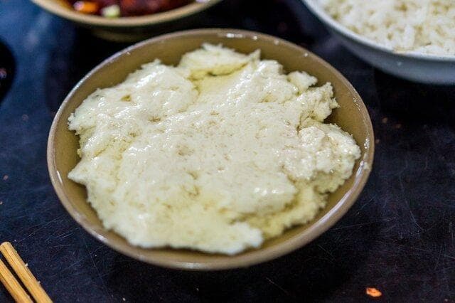 富顺豆花：四川自贡的传统美食名片