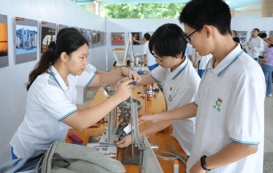 广州多所中学特色校园活动盘点：科技节、戏剧节、社团嘉年华等你来
